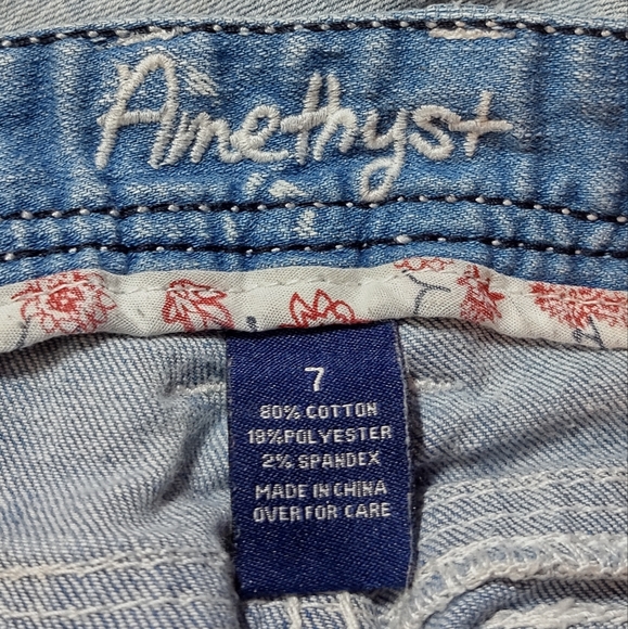 Amethyst Capri Jeans - Picture 5 of 7